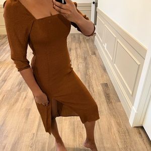 Abercrombie Dress with front slit and adorable spotted print